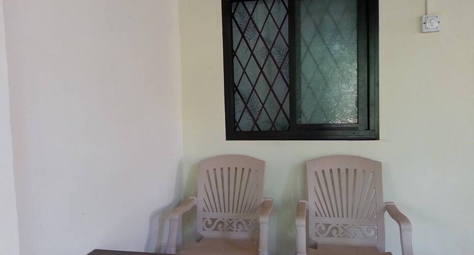 Omkar Guest House, Surat 4